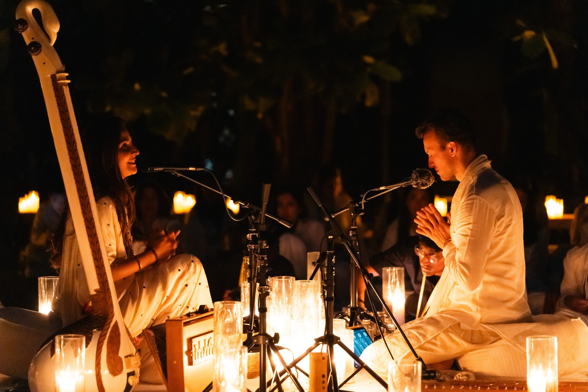 Månika Dogra and Victorien performing together